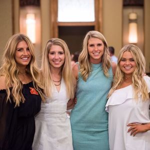 Meet your Posher, Lucy